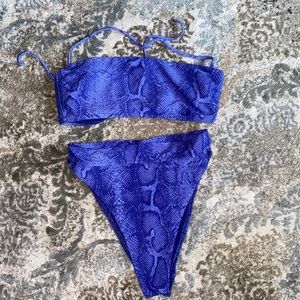 Victoria Secret Bikini! No snags on the bottom